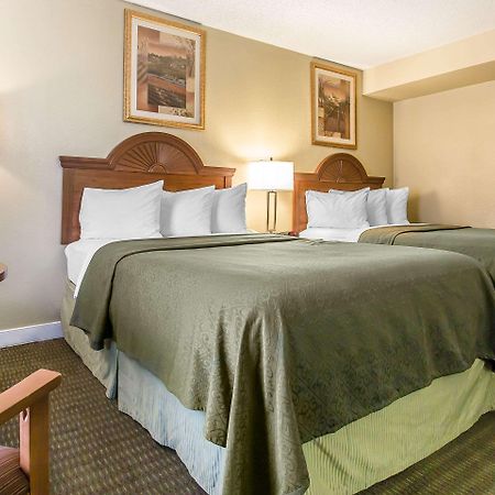 Quality Inn Lawton Bagian luar foto
