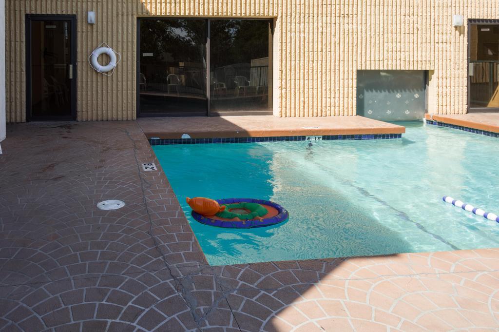Quality Inn Lawton Bagian luar foto