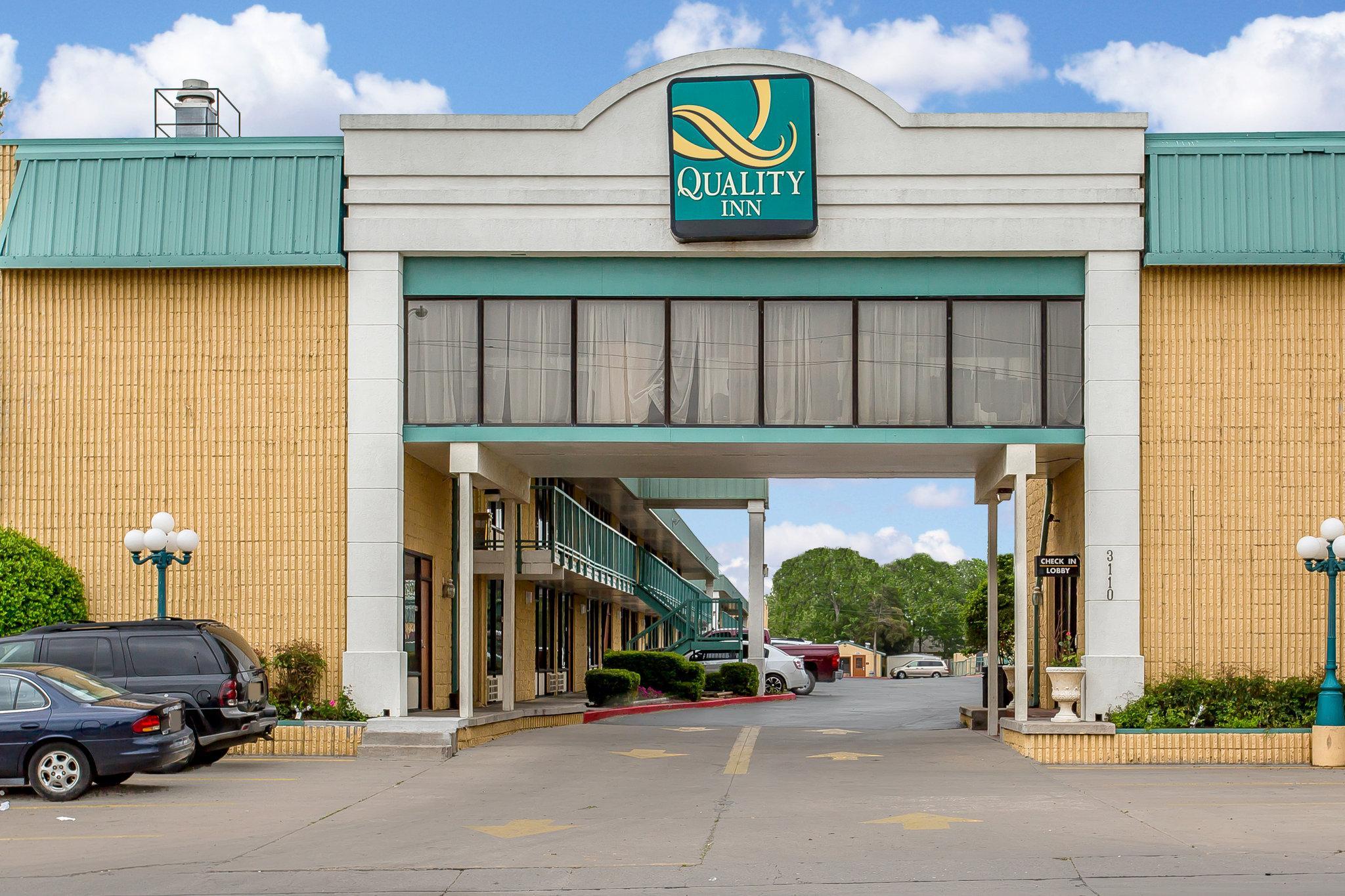 Quality Inn Lawton Bagian luar foto